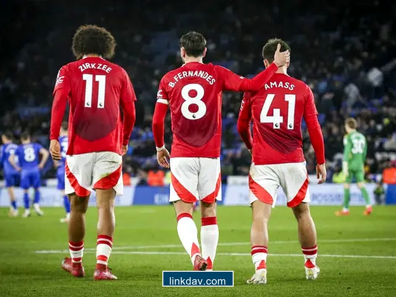 Man Utd star Harry Amass ‘set for 12-club January transfer scramble’ just days after Ruben Amorim’s ‘struggling’ claim